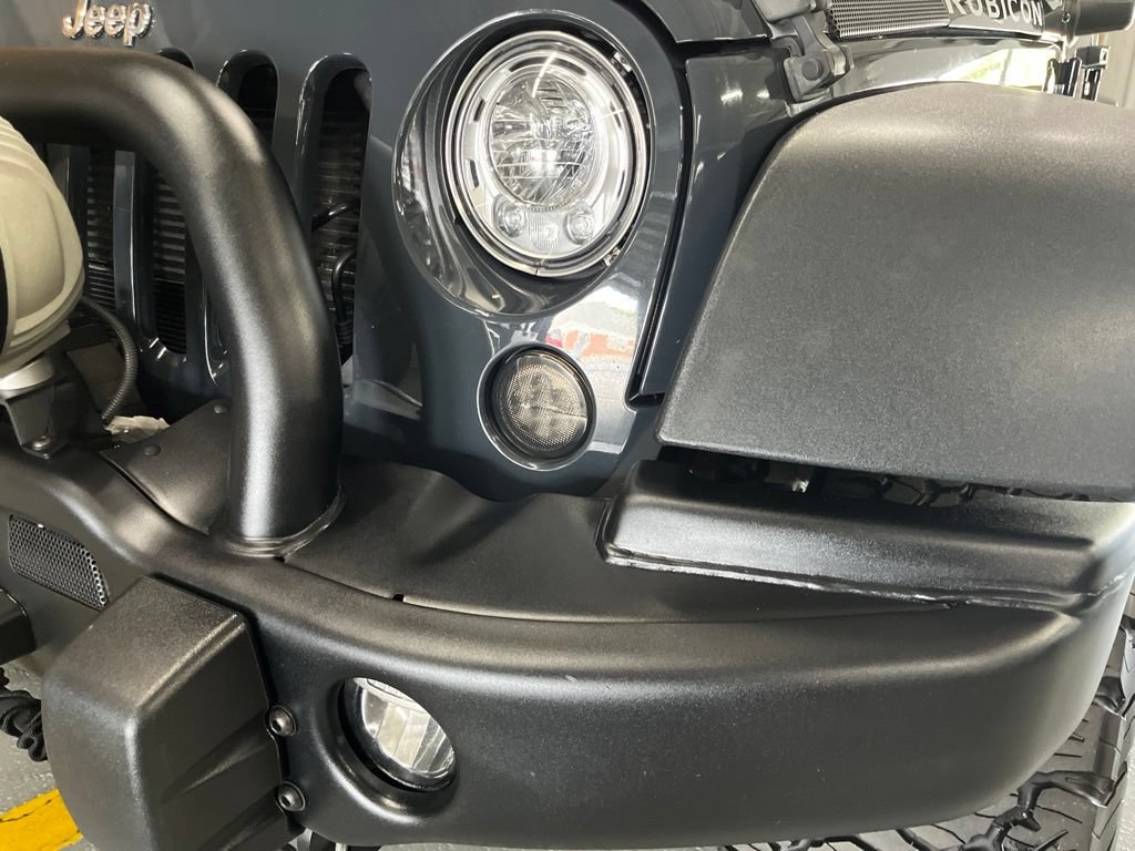 Used 2017 Jeep Wrangler Unlimited Rubicon w/ Cold Weather Group AWD/4WD image 59
