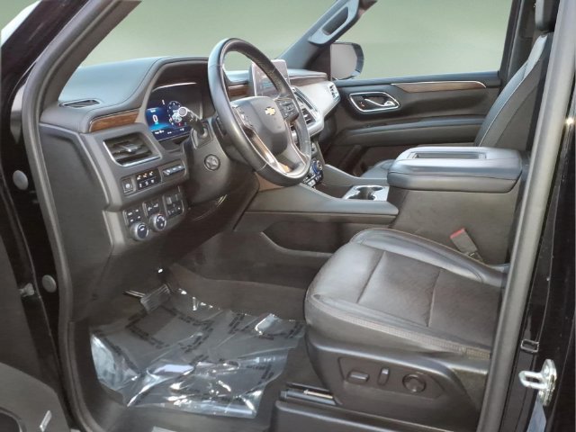 Used 2023 Chevrolet Suburban High Country w/ Premium Package AWD/4WD image 10