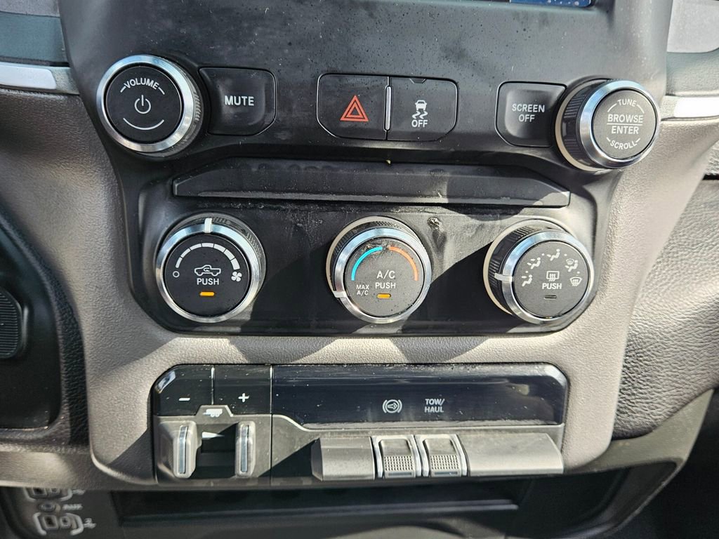 Used 2024 RAM 3500 Big Horn image 20