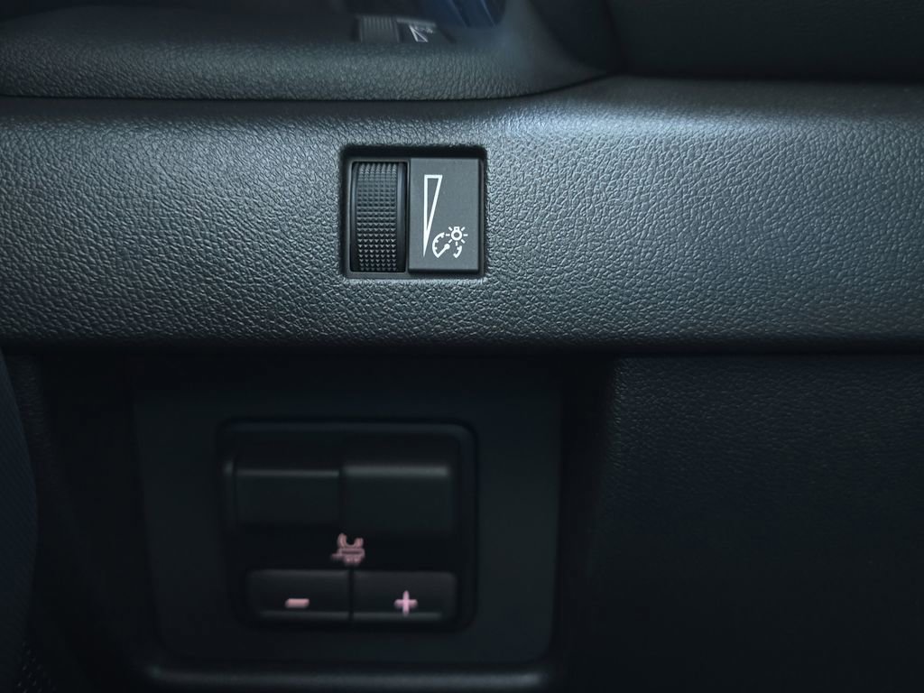 New 2026 GMC Canyon Elevation w/ Convenience Package RWD image 24