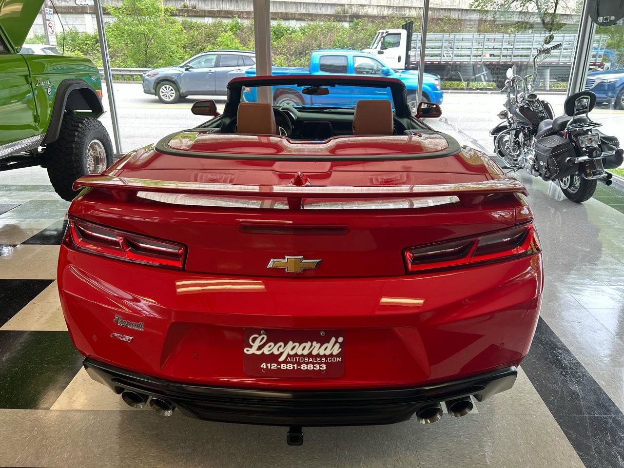 Used 2017 Chevrolet Camaro LT RWD image 6