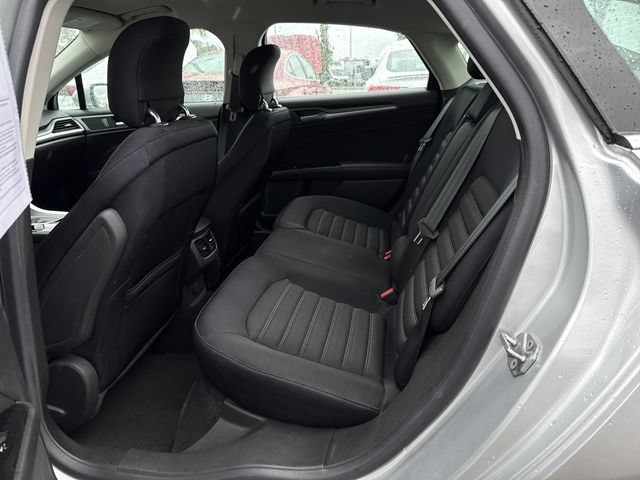 Used 2014 Ford Fusion SE FWD image 14