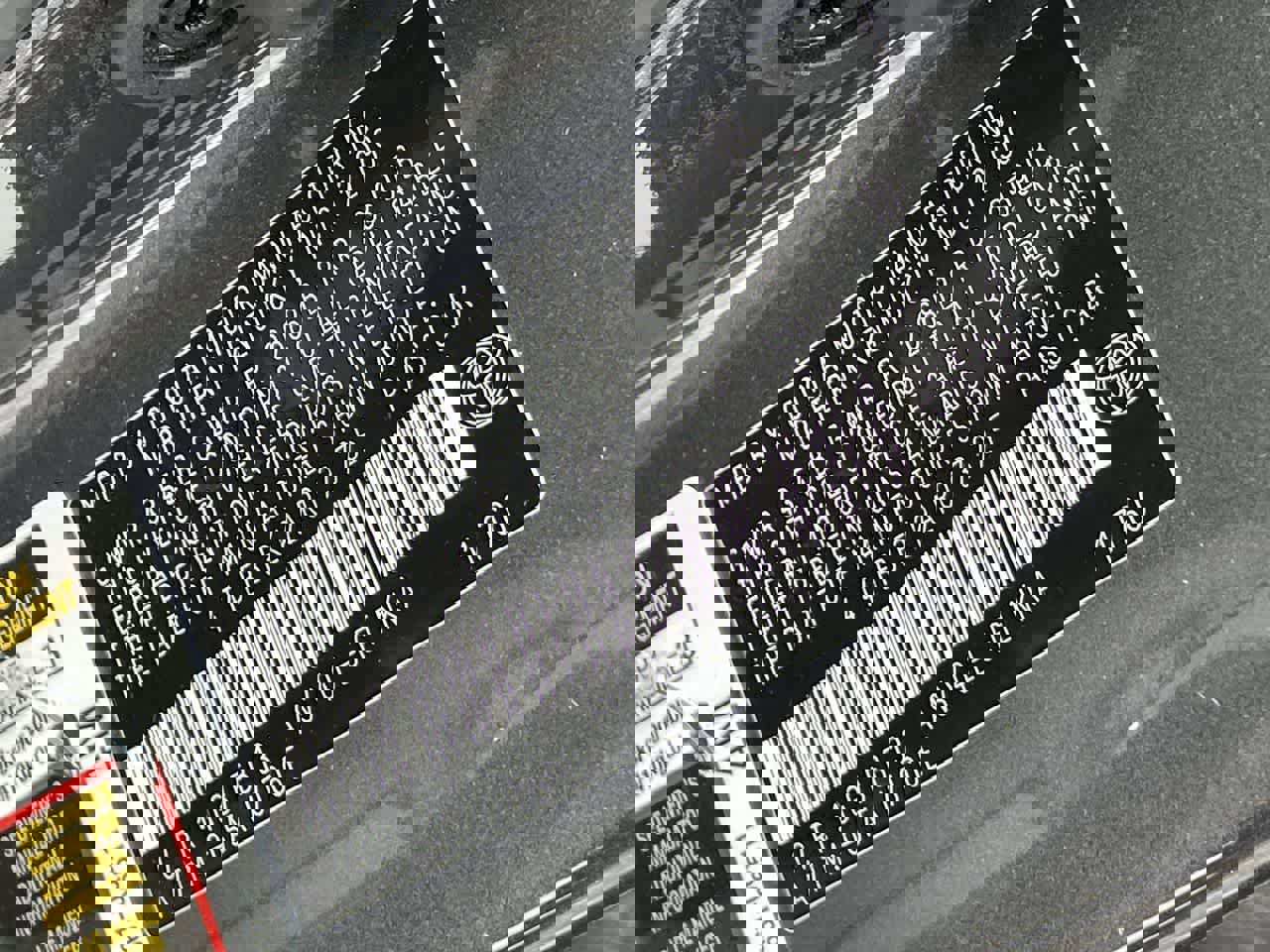 Used 2010 Toyota Camry LE image 28