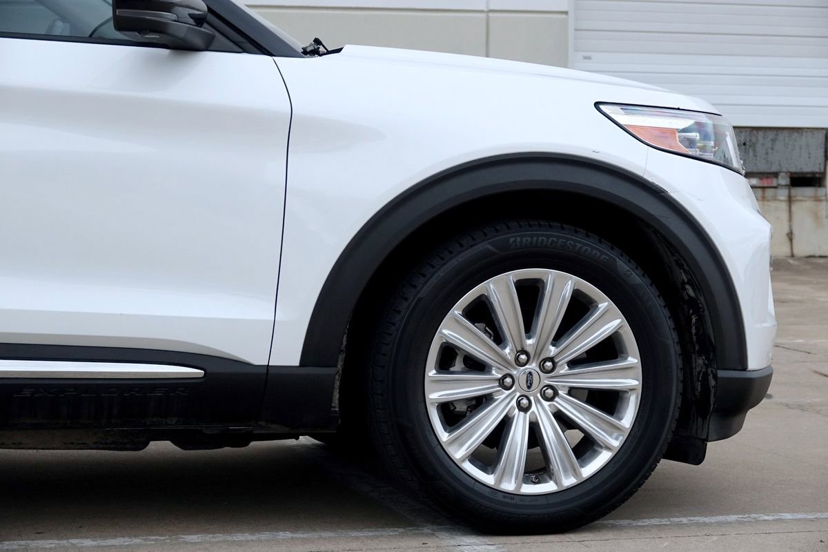 Used 2020 Ford Explorer Limited w/ Class III Trailer Tow Package RWD image 30