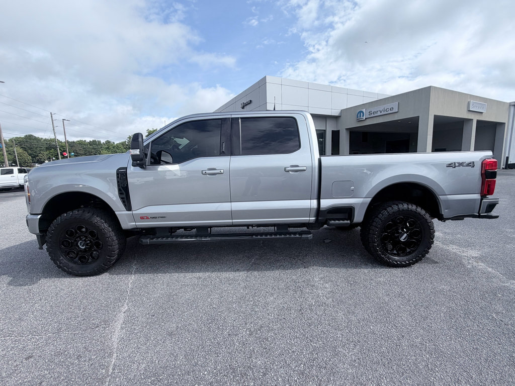 Used 2024 Ford F250 Lariat w/ Black Appearance Package AWD/4WD image 5