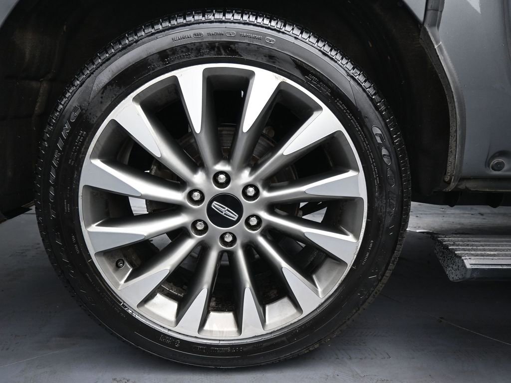 Used 2021 Lincoln Navigator L Reserve image 37