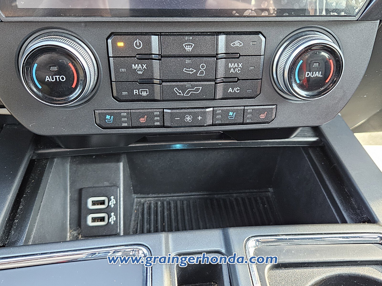 Used 2019 Ford F150 Lariat w/ Equipment Group 502A Luxury image 16