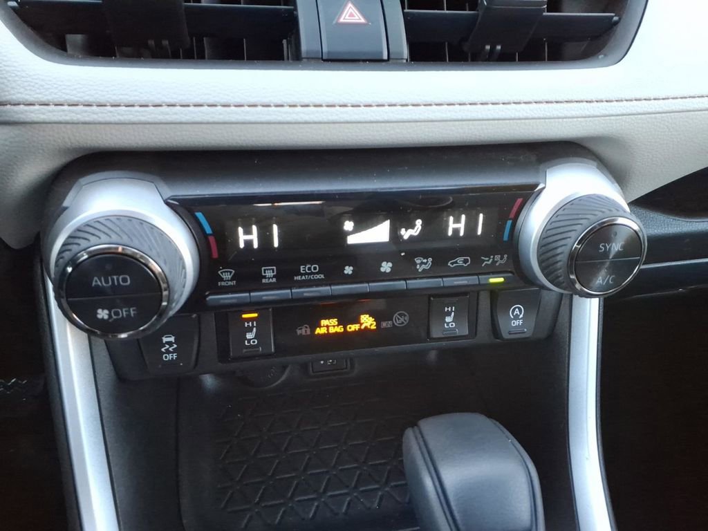 Certified 2023 Toyota RAV4 XLE w/ Convenience Package image 18