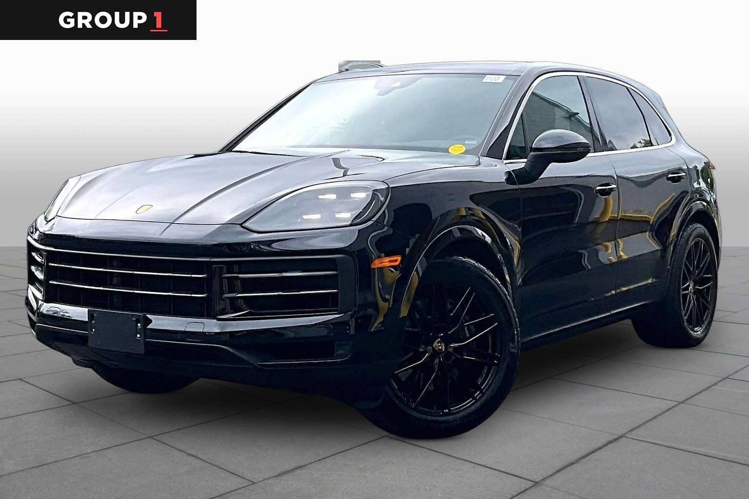 Used 2024 Porsche Cayenne AWD/4WD image 1