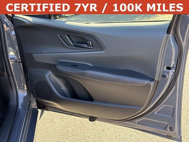 Used 2024 Toyota Prius LE image 8