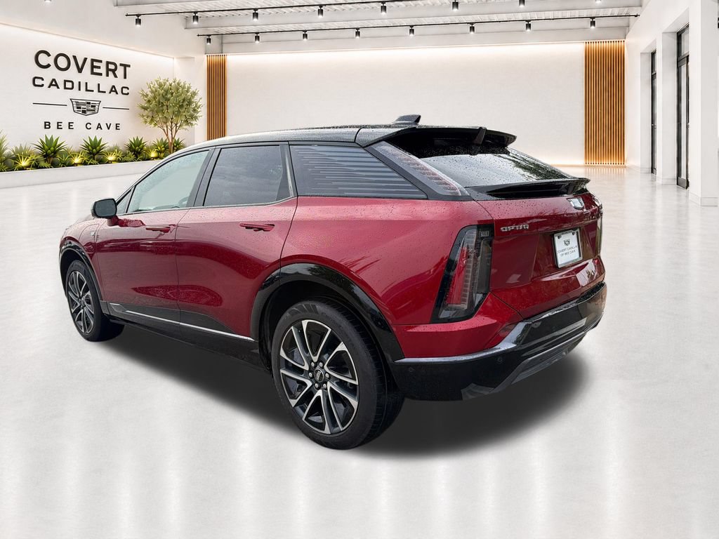 Certified 2025 Cadillac Optiq Sport 1 w/ LPO, Floor Liner Package AWD/4WD image 11