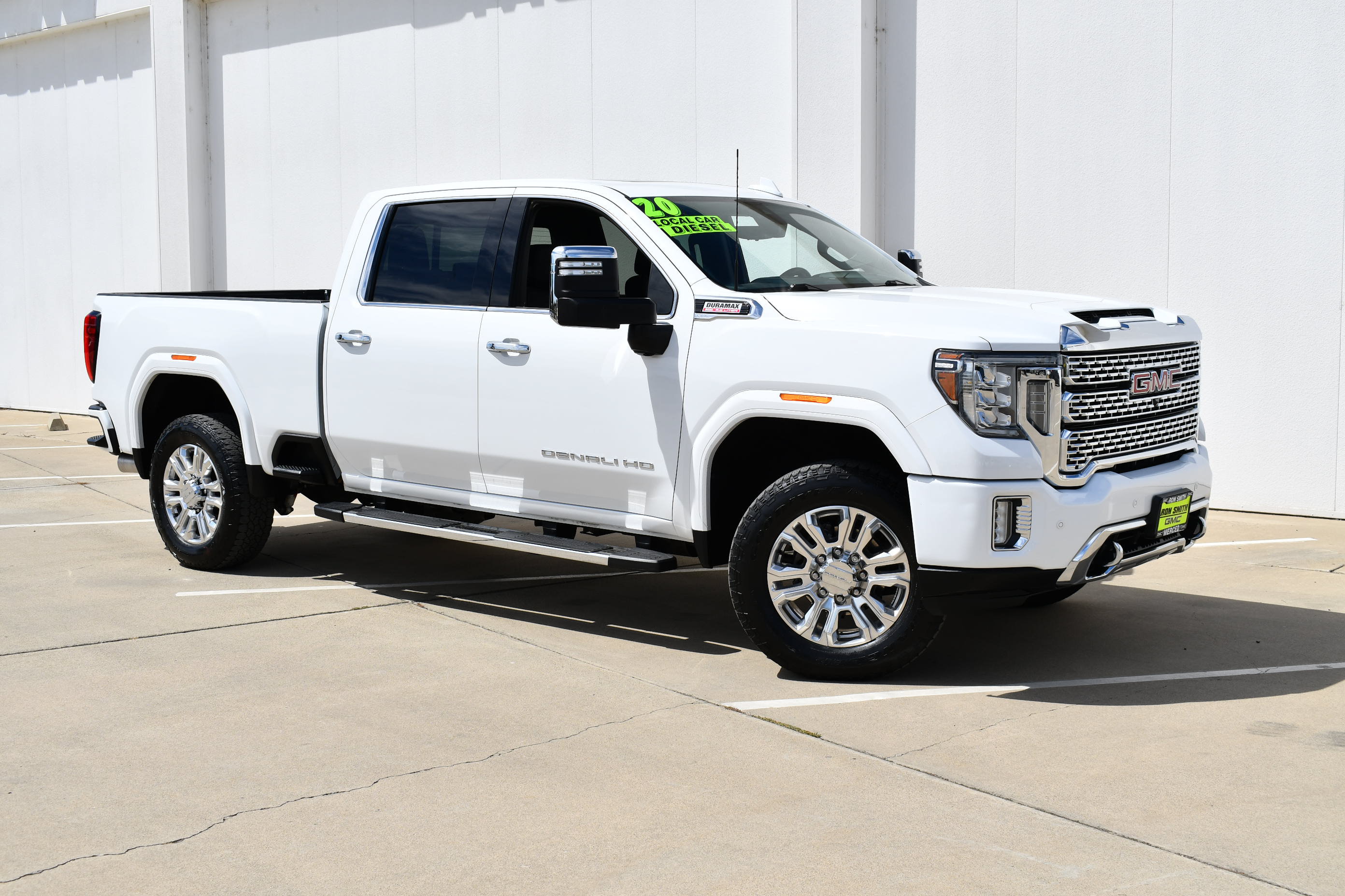 Used 2020 GMC Sierra 2500 Denali w/ Denali Ultimate Package AWD/4WD image 2