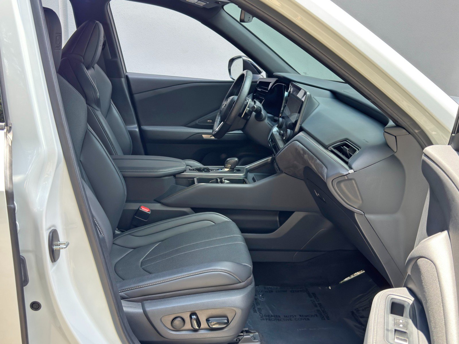 Used 2024 Lexus TX 500h AWD w/ Technology Package image 15