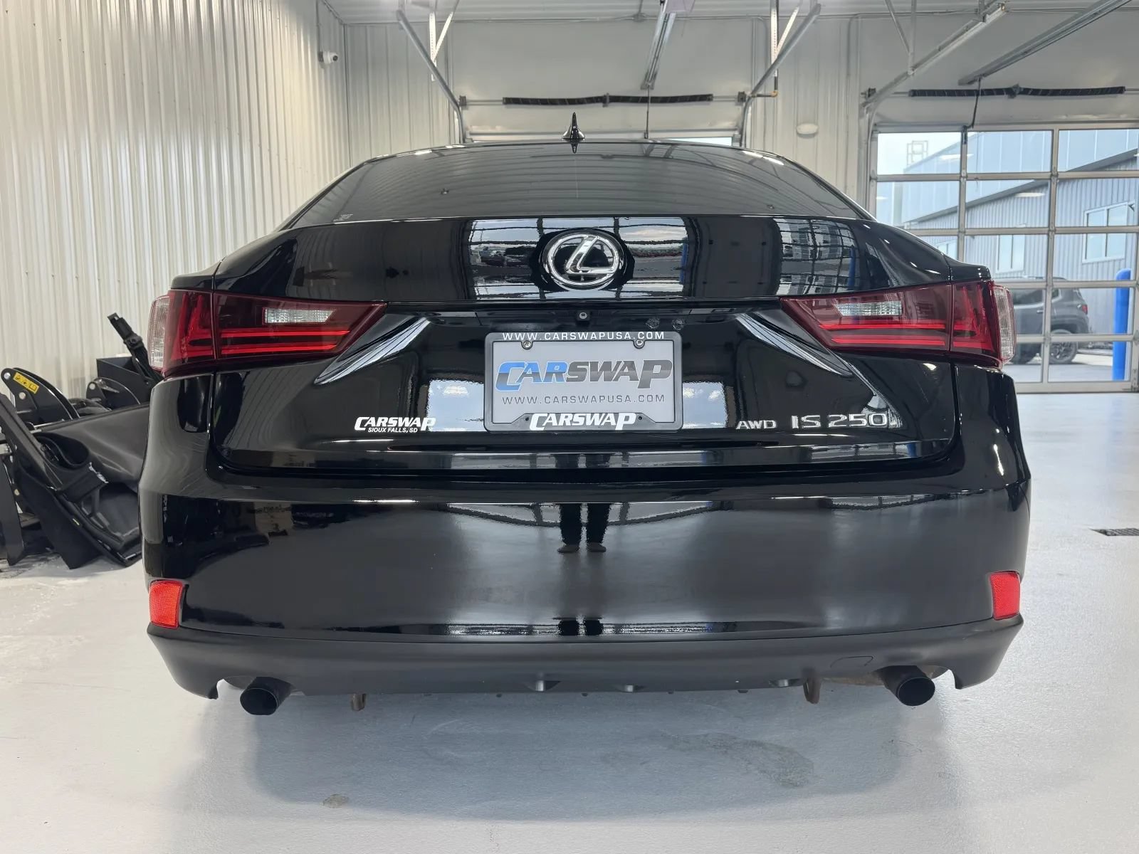 Used 2014 Lexus IS 250 AWD w/ Luxury Package w/Brown Wood image 4