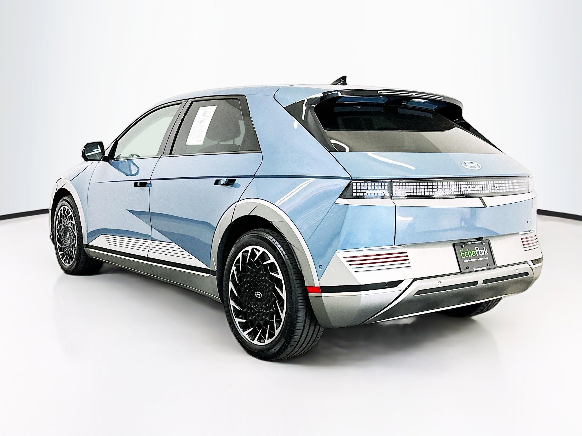 Used 2024 Hyundai Ioniq 5 Limited AWD/4WD image 5
