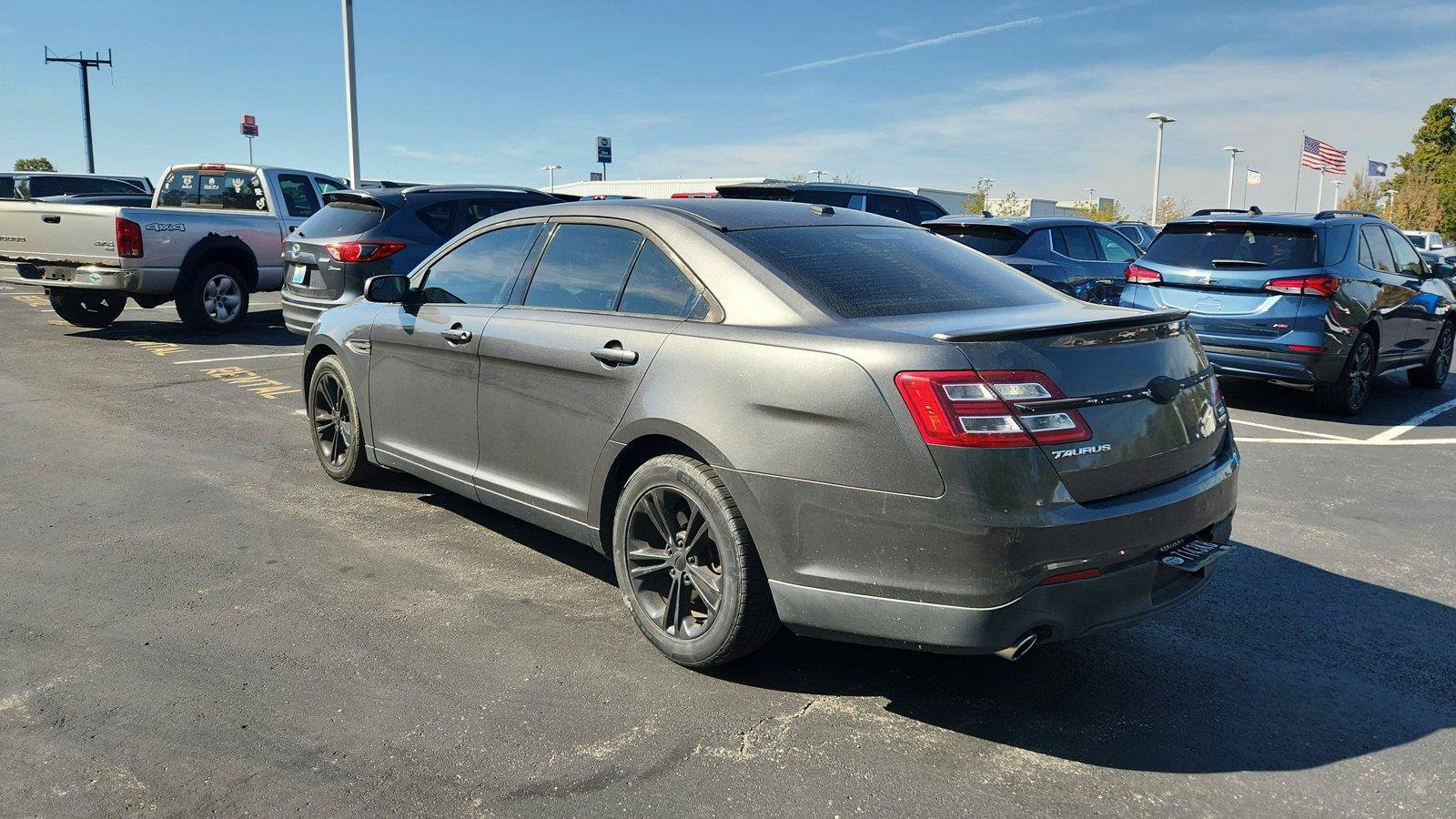 Used 2015 Ford Taurus SEL w/ Equipment Group 201A FWD image 6