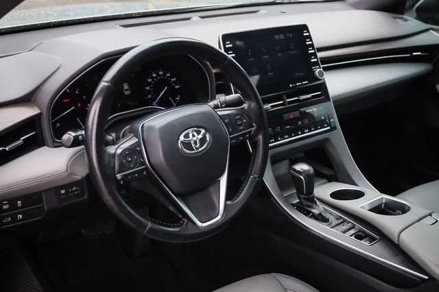 Used 2020 Toyota Avalon XLE w/ Moonroof Package FWD image 55