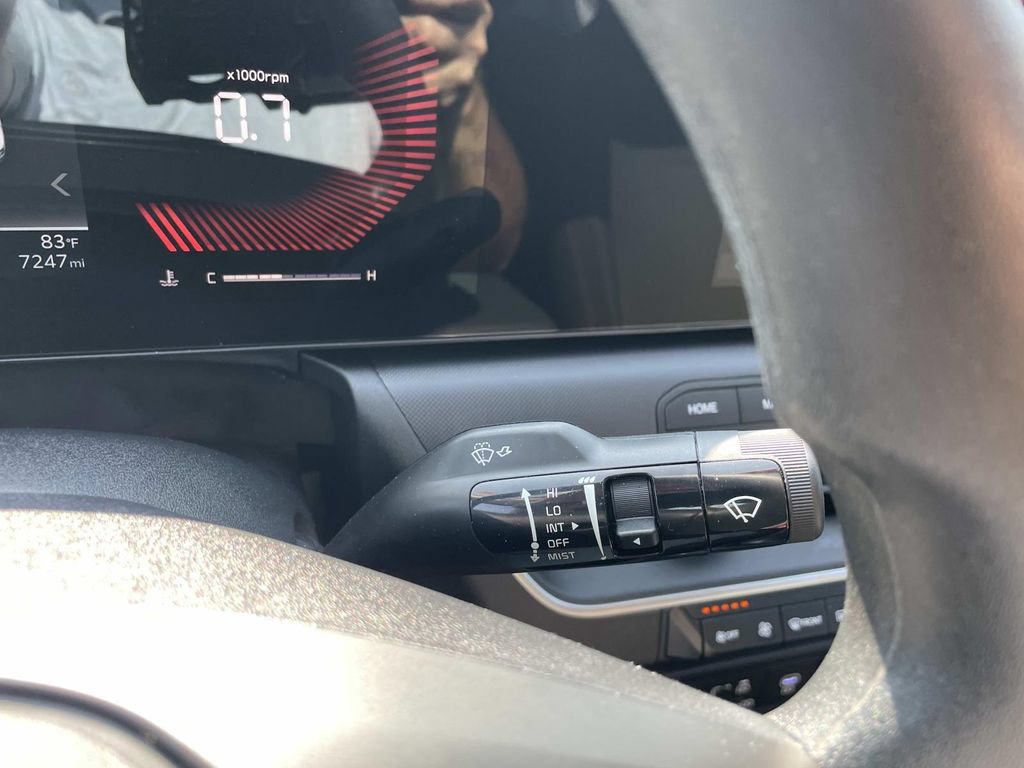 Used 2025 Kia K4 FWD image 28