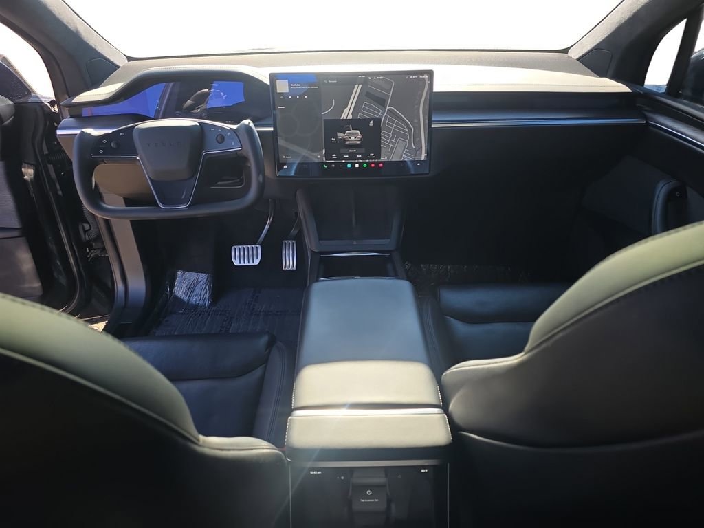 Used 2022 Tesla Model X image 11