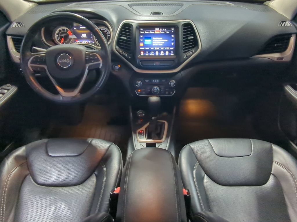 Used 2016 Jeep Cherokee Limited w/ Luxury Group AWD/4WD image 18