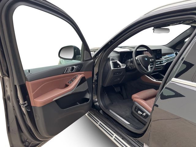 Certified 2025 BMW X5 xDrive40i w/ Climate Comfort Package image 20
