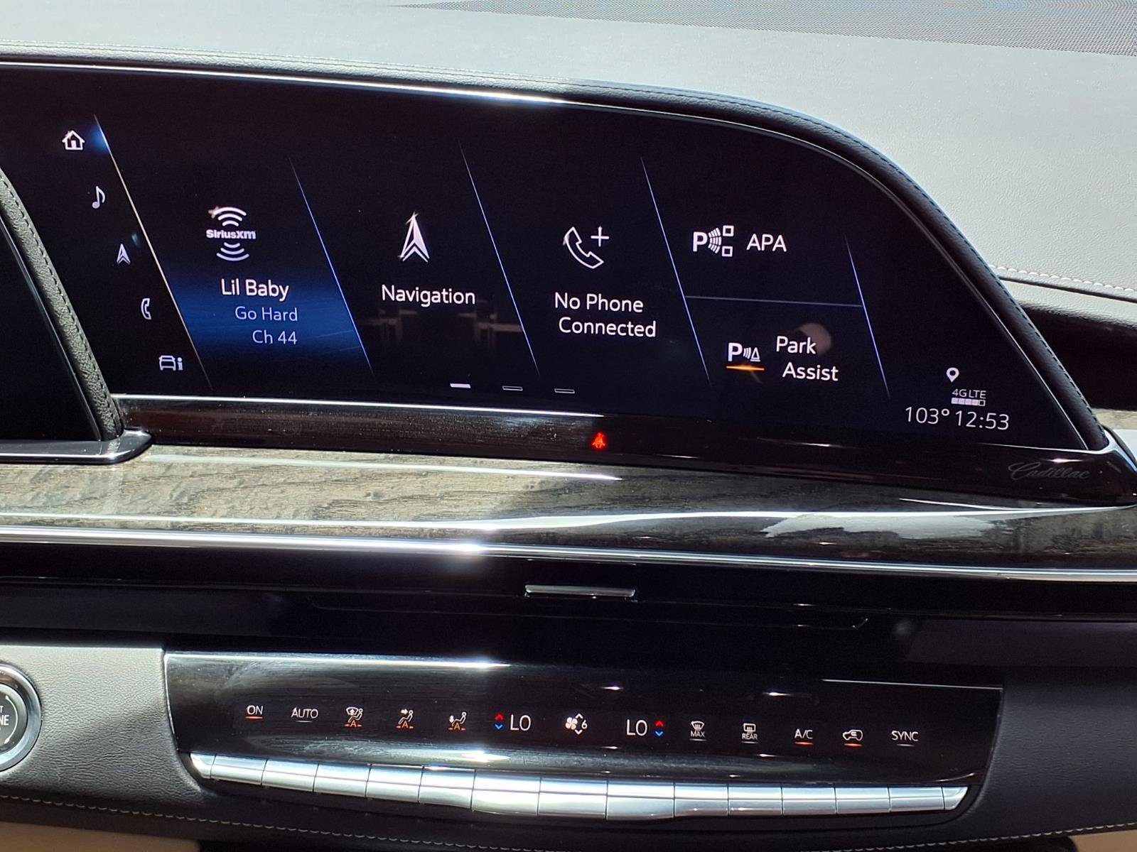Certified 2024 Cadillac Escalade ESV Premium Luxury RWD image 22