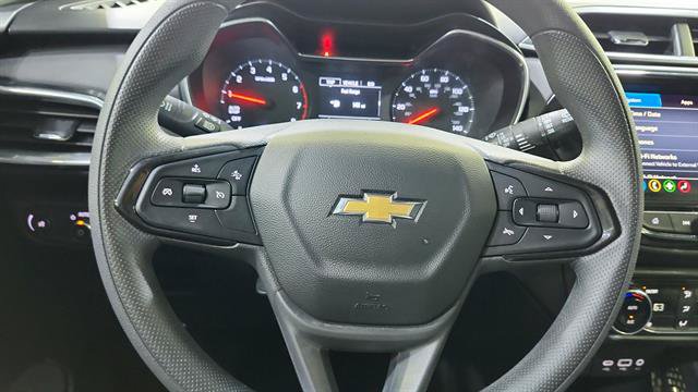 Used 2023 Chevrolet TrailBlazer LT w/ Convenience Package FWD image 14