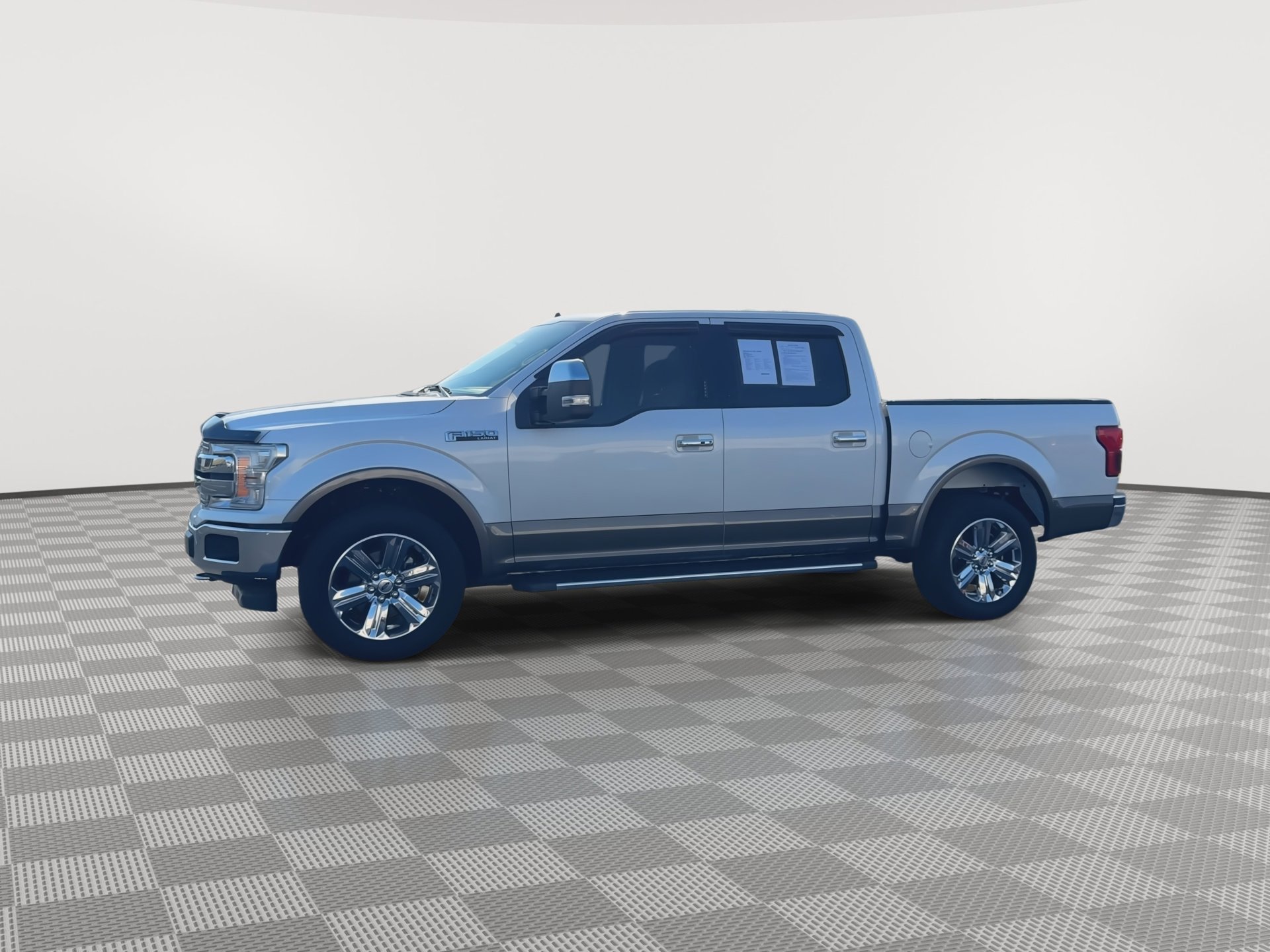 Used 2019 Ford F150 Lariat w/ Equipment Group 502A Luxury image 5