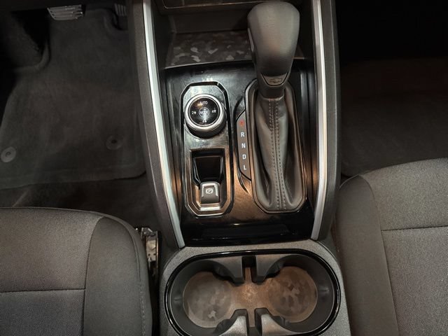 Used 2024 Chevrolet Colorado Trail Boss AWD/4WD image 17