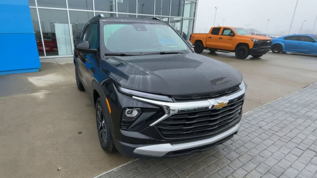 New 2026 Chevrolet TrailBlazer LT w/ Convenience Package FWD image 4
