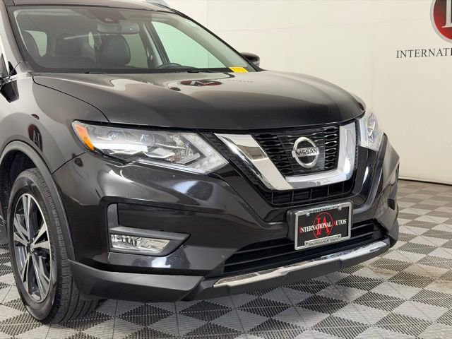Used 2017 Nissan Rogue SL w/ SL Premium Package AWD/4WD image 10