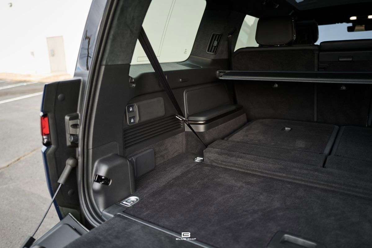 Used 2026 Rivian R1S Premium image 21