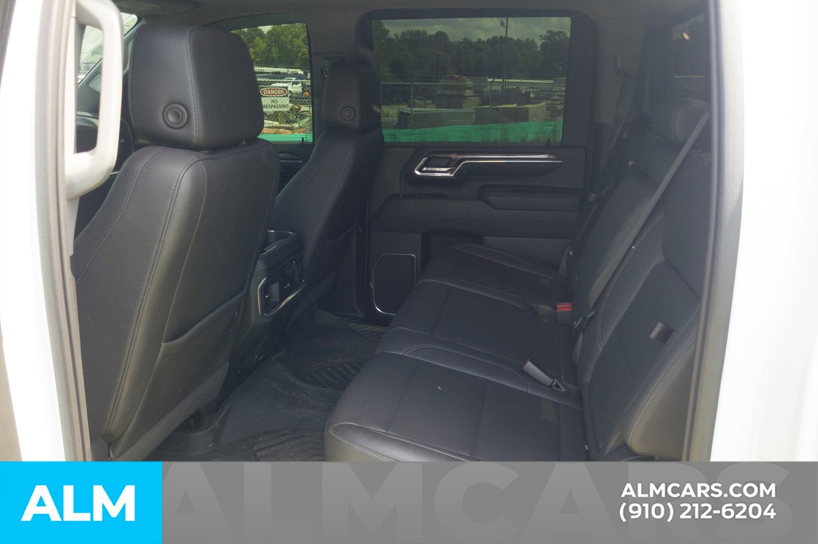 Used 2024 Chevrolet Silverado 2500 LTZ w/ LTZ Plus Package AWD/4WD image 19