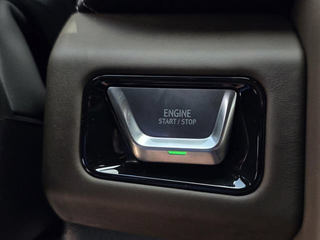 New 2026 GMC Yukon Denali Ultimate AWD/4WD image 25