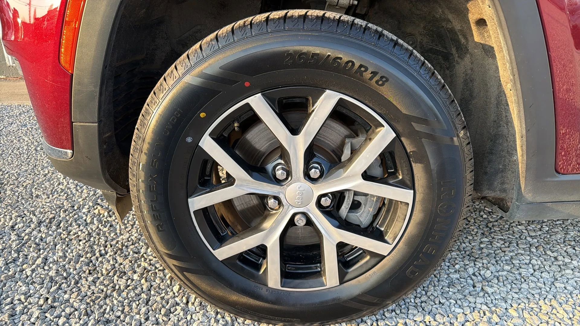 Used 2023 Jeep Grand Cherokee L Limited image 11