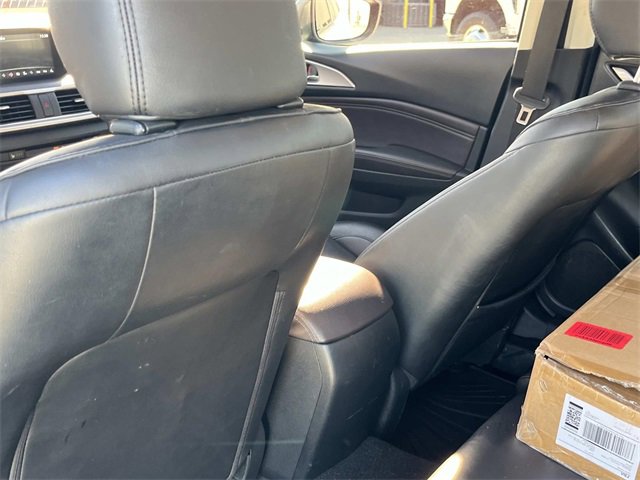 Used 2018 MAZDA MAZDA3 Touring image 18