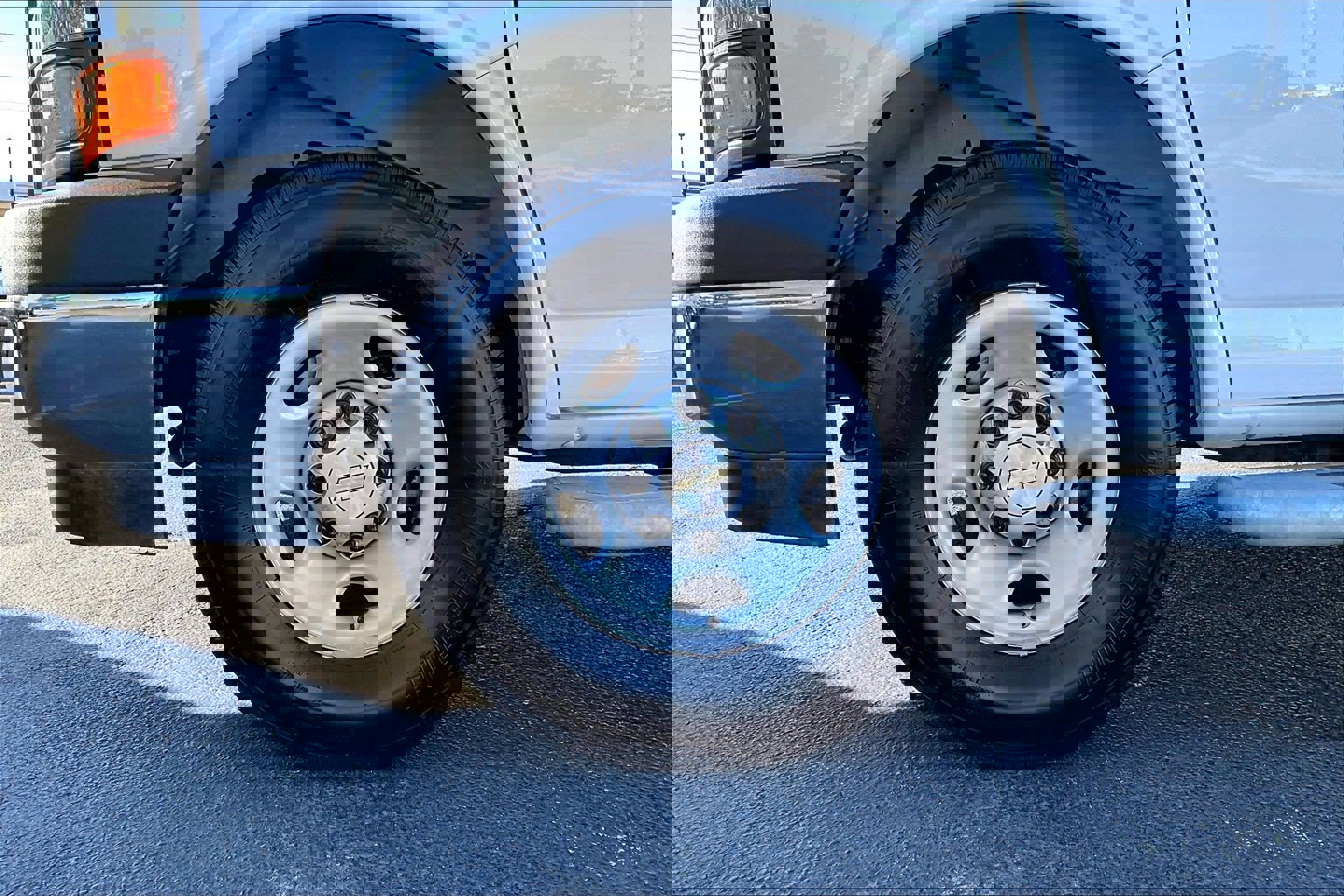 Certified 2024 Chevrolet Express 2500 w/ Driver Convenience Package image 8