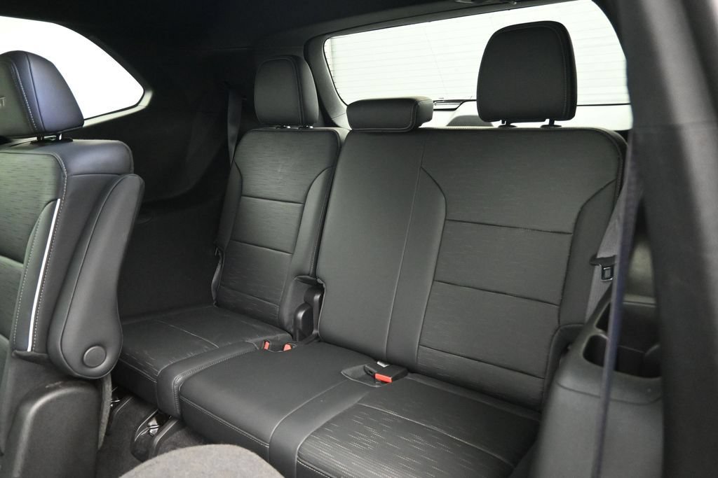 Used 2025 Buick Enclave Sport Touring AWD/4WD image 27