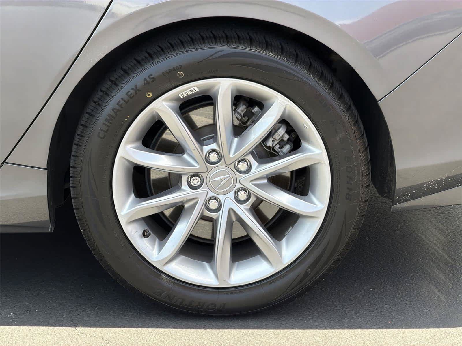 Used 2023 Acura TLX FWD image 9