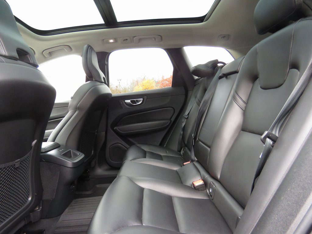 Used 2023 Volvo XC60 B5 Core w/ Climate Package image 21