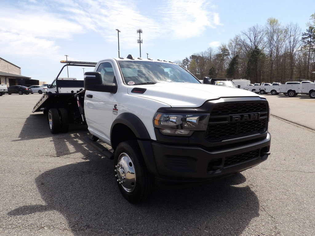 Used 2024 RAM 4500 Tradesman RWD image 23