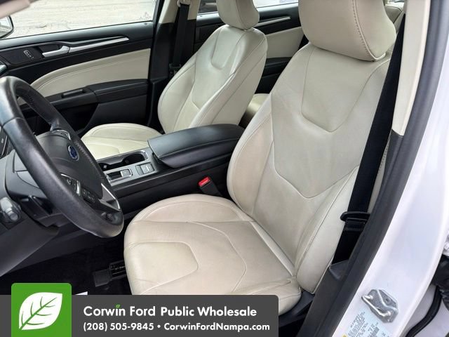Used 2017 Ford Fusion Titanium FWD image 25