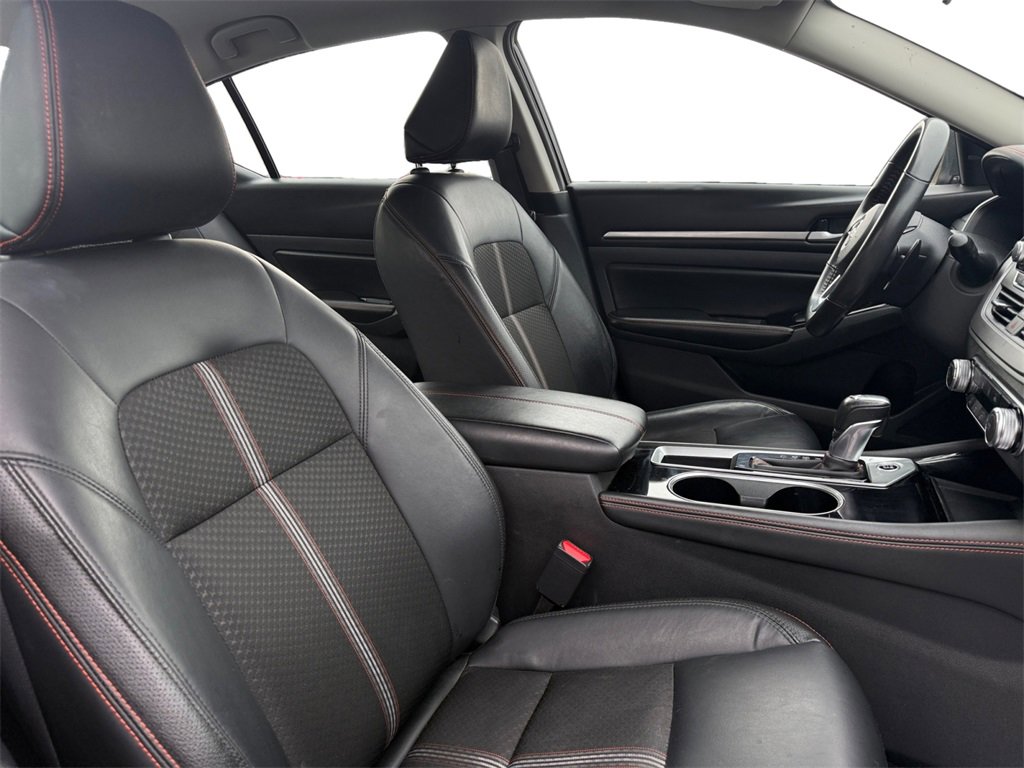 Used 2024 Nissan Altima 2.5 SR image 15