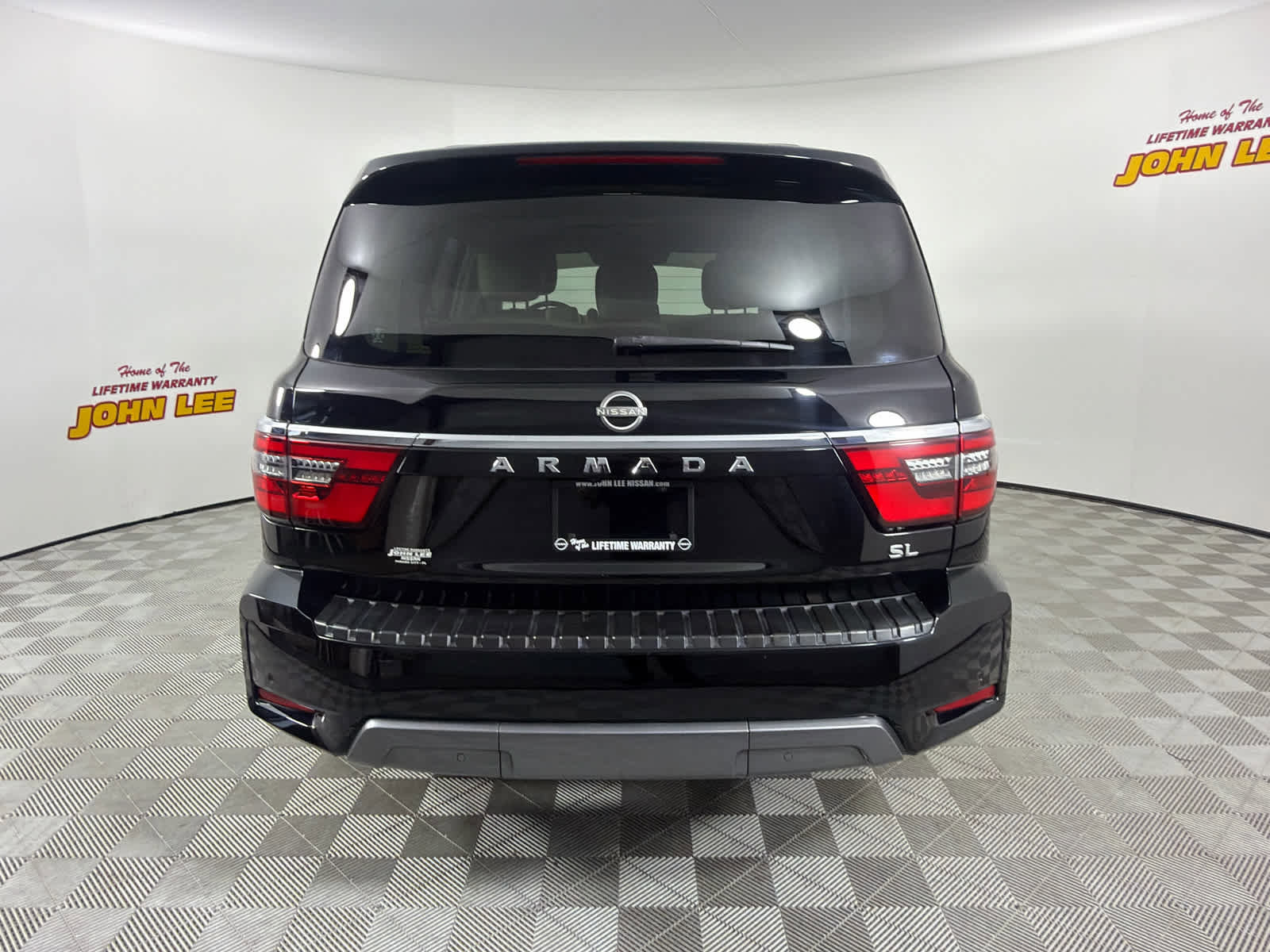Used 2022 Nissan Armada SL RWD image 4