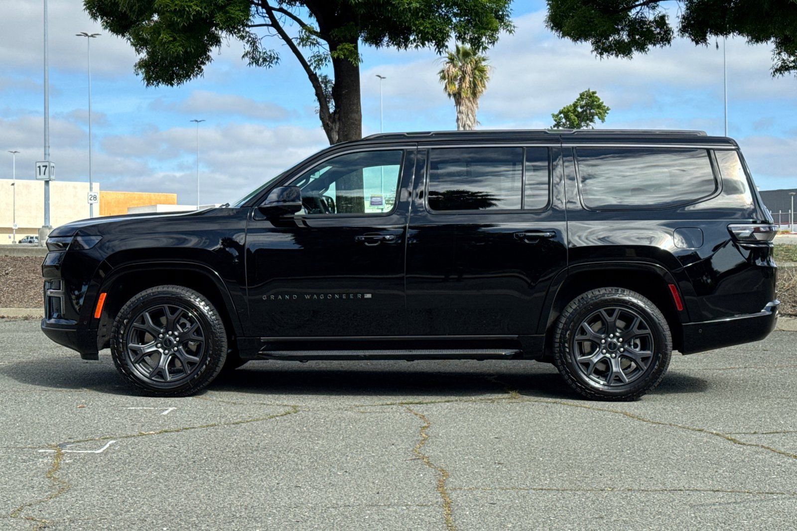 New 2026 Jeep Grand Wagoneer 4WD w/ Quick Order Packge 29V Upland image 6