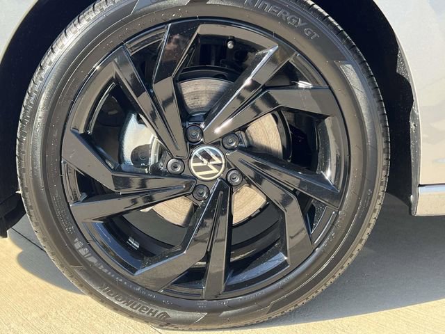 New 2026 Volkswagen Jetta SE image 6