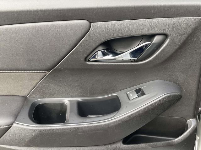 Used 2021 Chevrolet Traverse High Country image 15