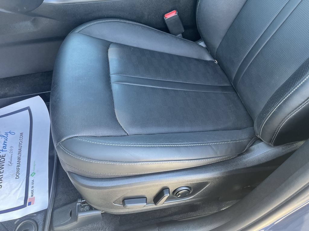 Used 2025 Kia Sorento EX w/ Panoramic Sunroof Package FWD image 12
