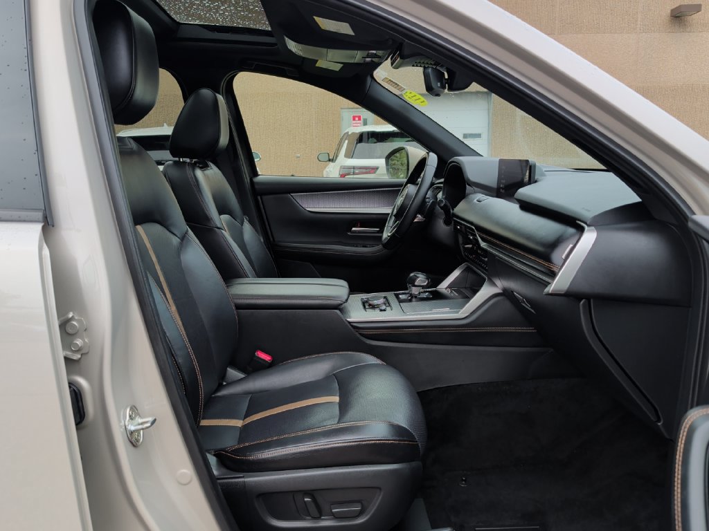 Used 2025 MAZDA CX-90 3.3 Turbo w/ Premium Plus Pkg AWD/4WD image 37