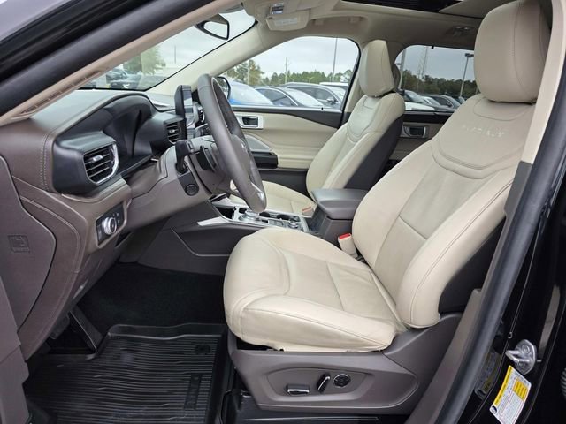 Used 2020 Ford Explorer Platinum w/ Premium Technology Package image 9